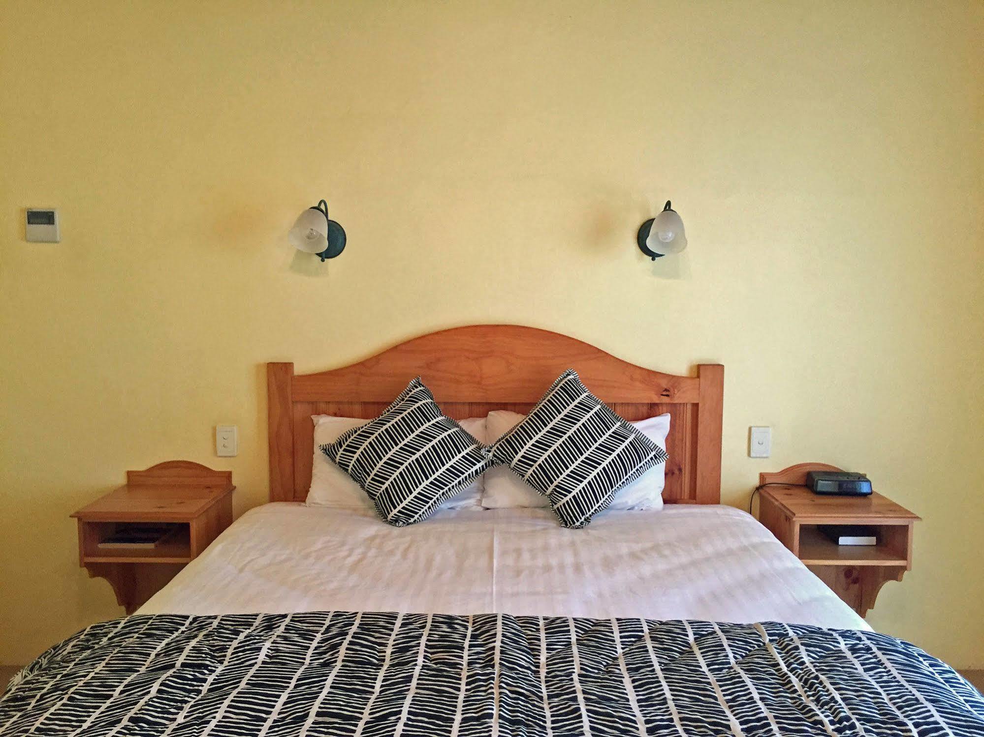 Coonawarra Place Motor Inn Экстерьер фото