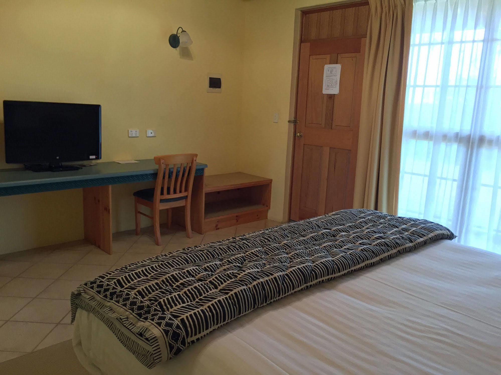 Coonawarra Place Motor Inn Экстерьер фото